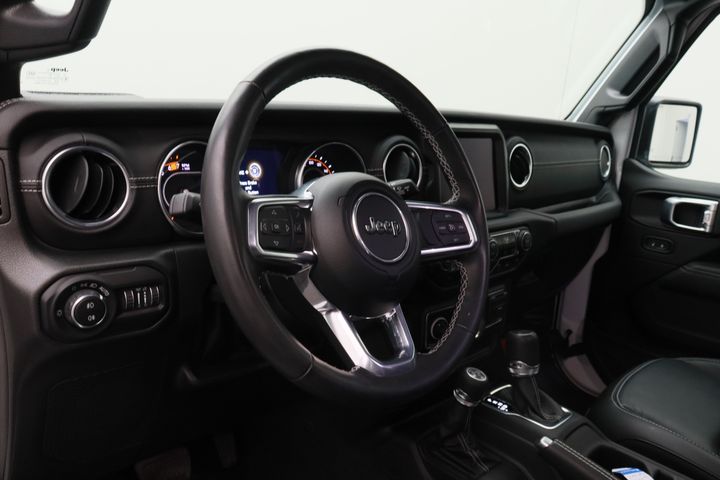Used Car Image 4