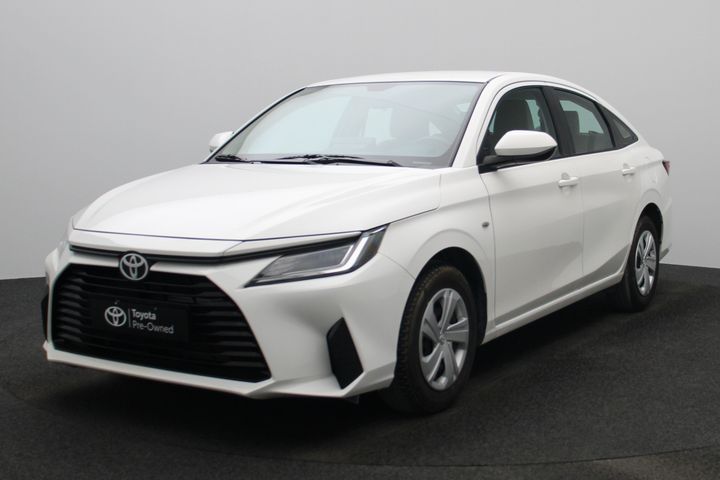 TOYOTA YARIS SEDAN E 