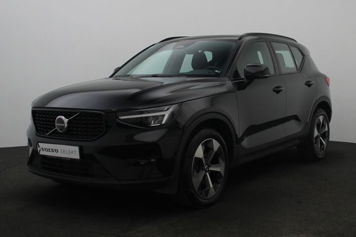 2024 XC40