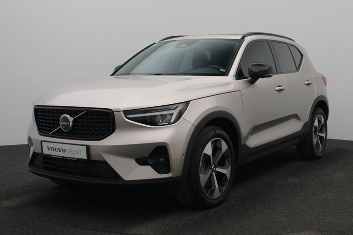 2024 XC40