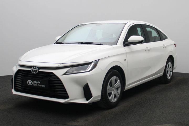 TOYOTA YARIS SEDAN E 