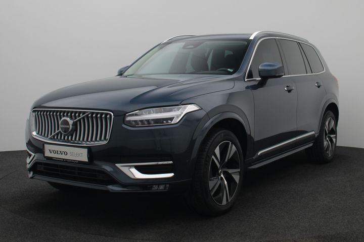 2023 XC90