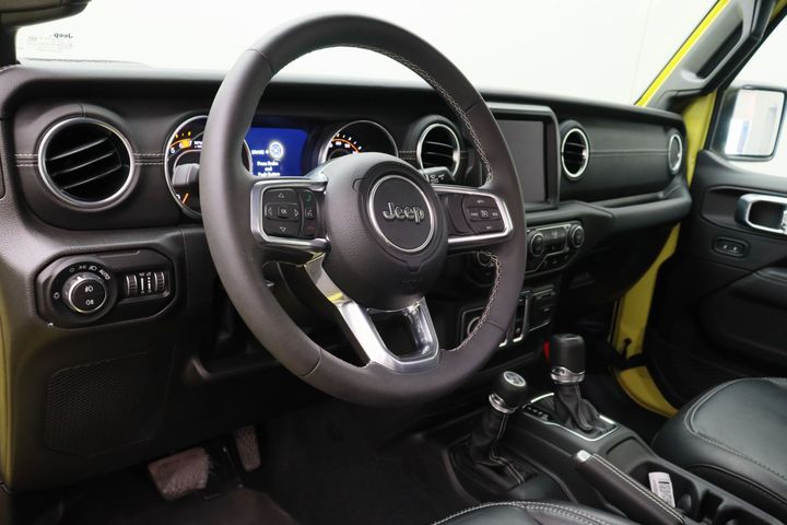 Used Car Image 4