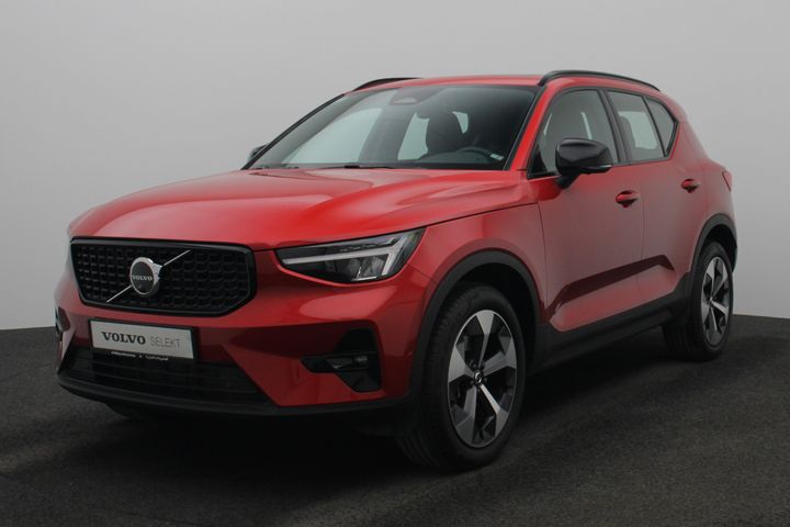 2023 XC40
