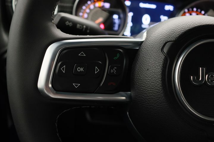 Used Car Image 14