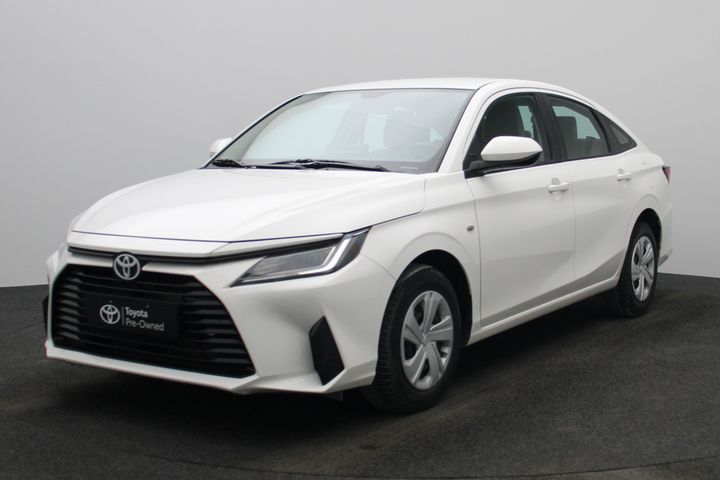 TOYOTA YARIS SEDAN E 