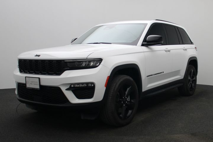 JEEP GRAND CHEROKEE Altitude 