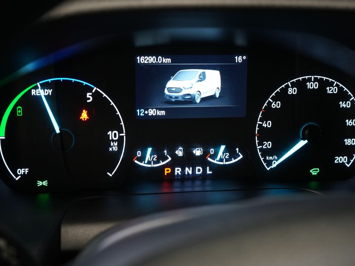 Ford Transit Custom Bestelbus 340 130 pk PHEV Trend BPM VRIJ! Plug-In/ Inrichting/ Carplay/ Stoelverw./ Cruise/ Camera/ PDC/ Airco