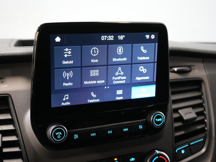 Ford Transit Custom Bestelbus 340 130 pk PHEV Trend BPM VRIJ! Plug-In/ Inrichting/ Carplay/ Stoelverw./ Cruise/ Camera/ PDC/ Airco