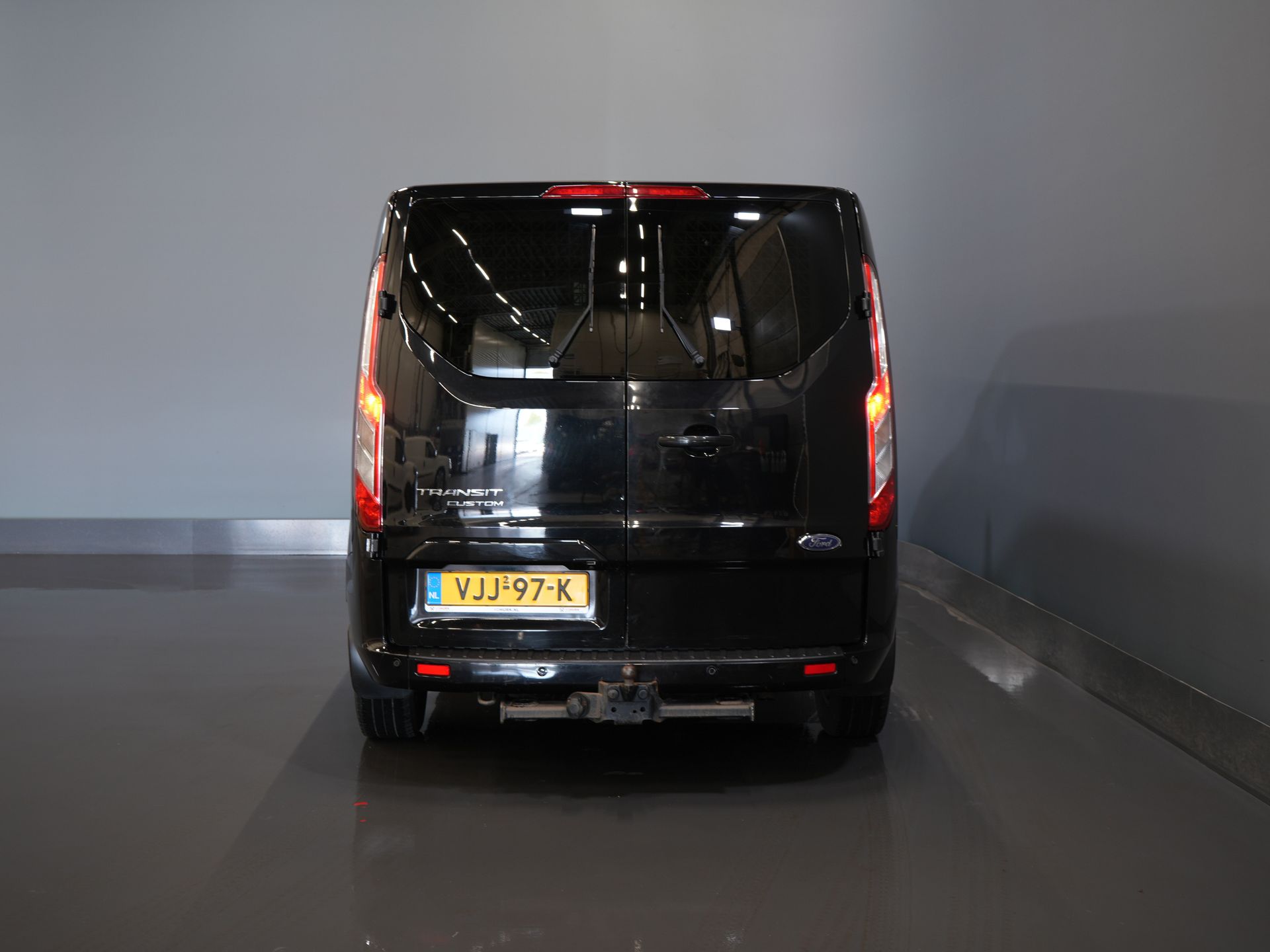 Ford Transit Custom Van 2.0 TDCI 170 cv Aut. L2 Limited DC Doppia Cabina EXPORT SOLO Cintura V.V/ Adapt.Cruise/ Bi-Xenon/ Pelle/ 2xPorte scorrevoli/ Elek.Seat/ 