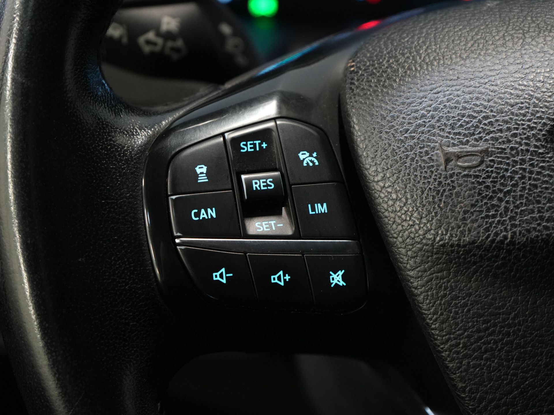 Ford Transit Custom Van 2.0 TDCI 170 cv Aut. L2 Limited DC Doppia Cabina EXPORT SOLO Cintura V.V/ Adapt.Cruise/ Bi-Xenon/ Pelle/ 2xPorte scorrevoli/ Elek.Seat/ 