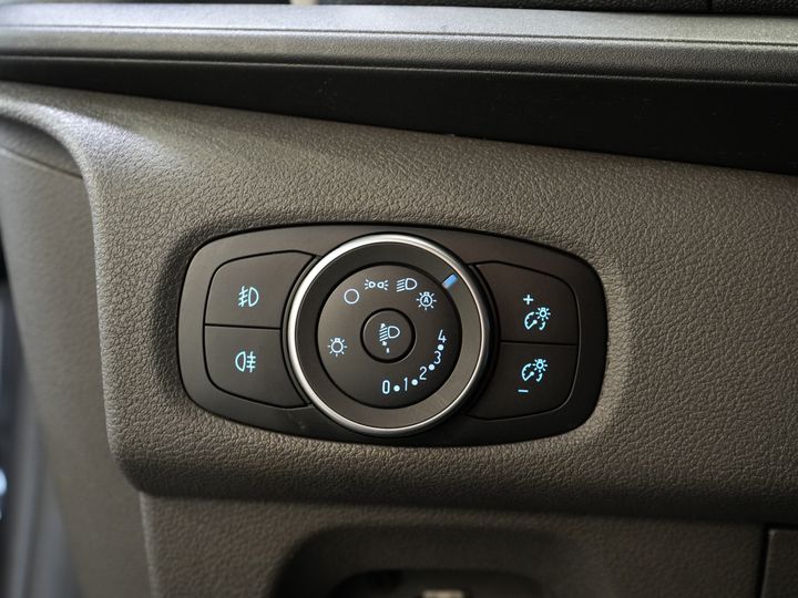 Ford Transit Custom Van 2.0 TDCI 170 cv Aut. L2 Limited DC Doppia Cabina EXPORT SOLO Cintura V.V/ Adapt.Cruise/ Bi-Xenon/ Pelle/ 2xPorte scorrevoli/ Elek.Seat/ 