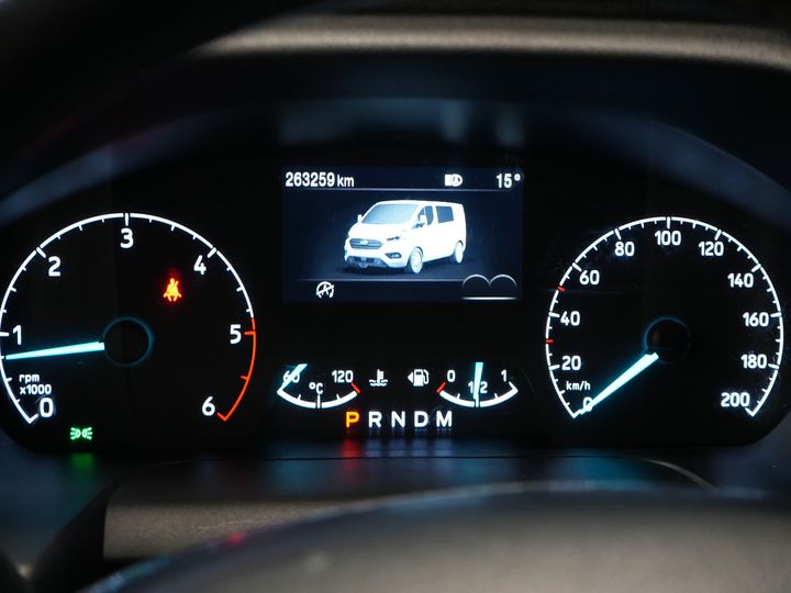 Ford Transit Custom Van 2.0 TDCI 170 cv Aut. L2 Limited DC Doppia Cabina EXPORT SOLO Cintura V.V/ Adapt.Cruise/ Bi-Xenon/ Pelle/ 2xPorte scorrevoli/ Elek.Seat/ 