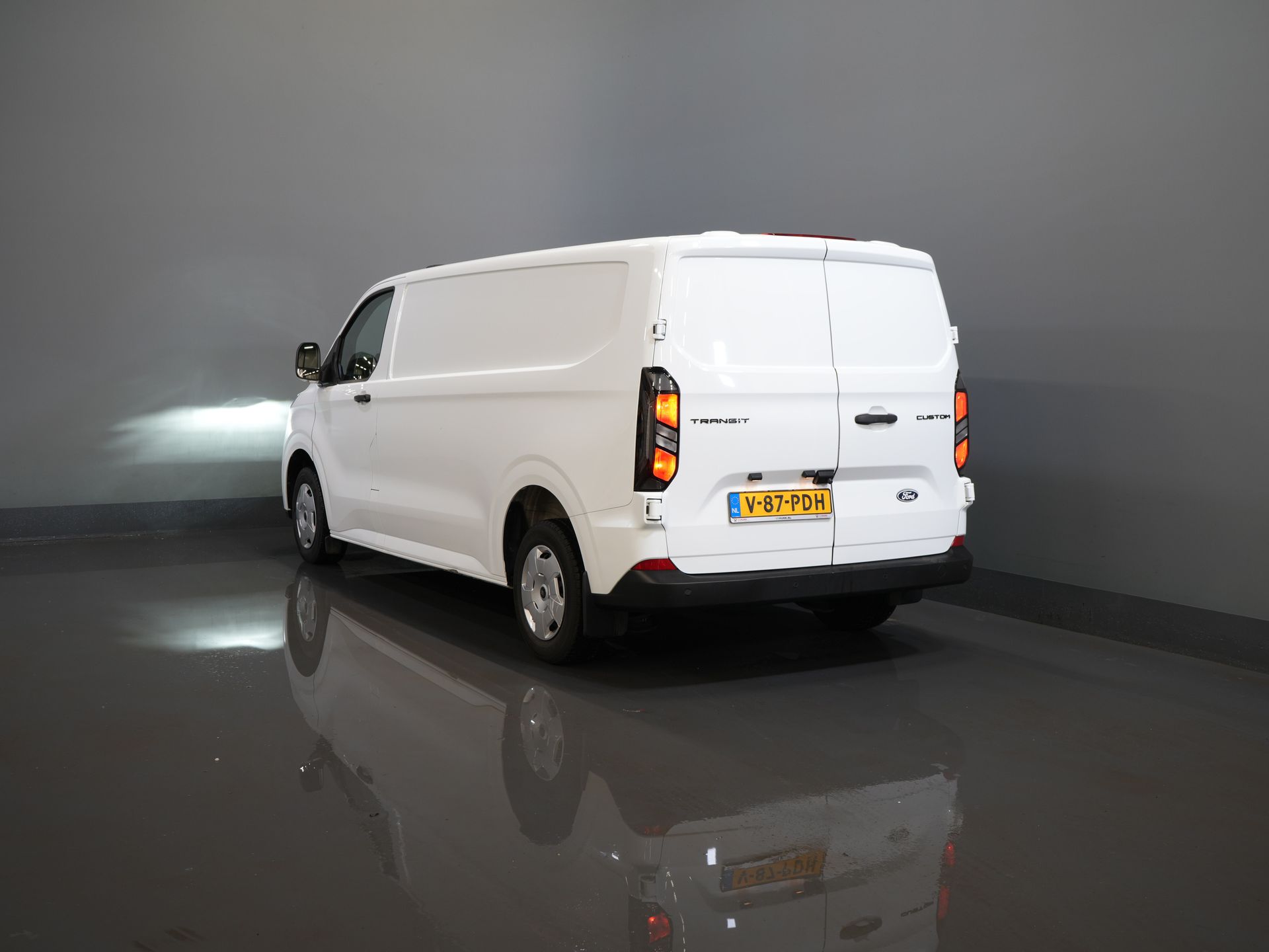 Ford Transit Custom Van 2.0 TDCI 136 к.с. L2 Trend LED/ Carplay/ Камера/ Клімат/ PDC/ Круїз
