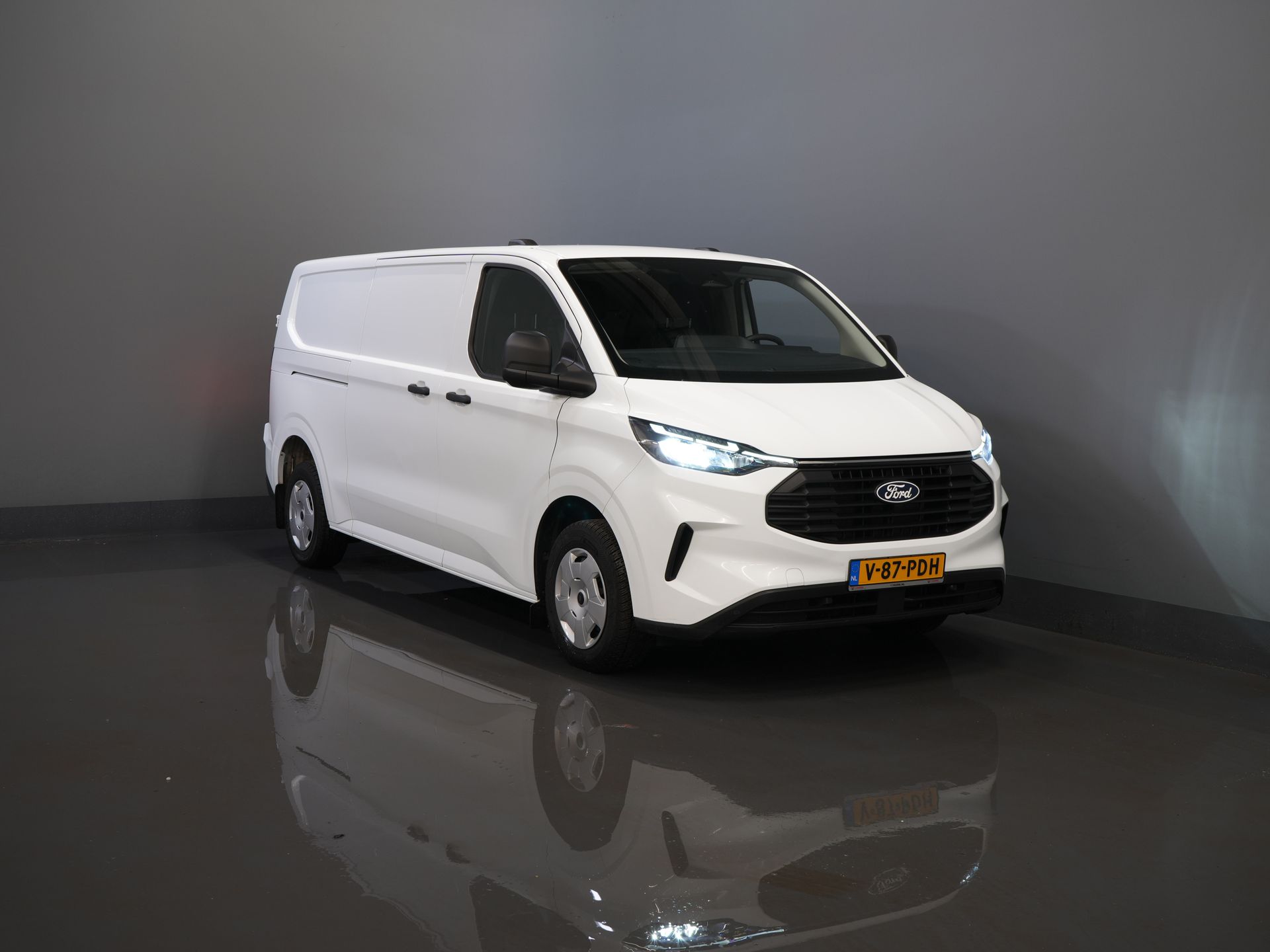 Ford Transit Custom Van 2.0 TDCI 136 к.с. L2 Trend LED/ Carplay/ Камера/ Клімат/ PDC/ Круїз