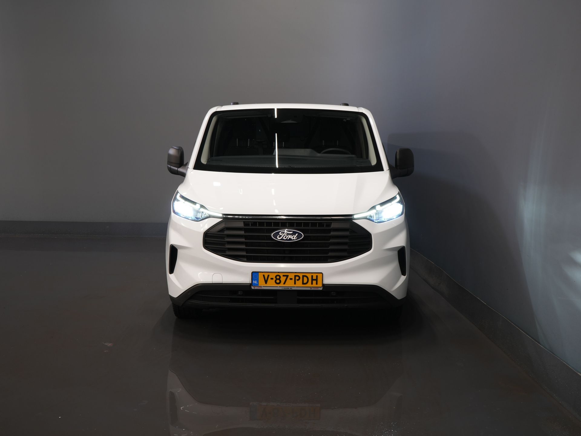 Ford Transit Custom Van 2.0 TDCI 136 к.с. L2 Trend LED/ Carplay/ Камера/ Клімат/ PDC/ Круїз