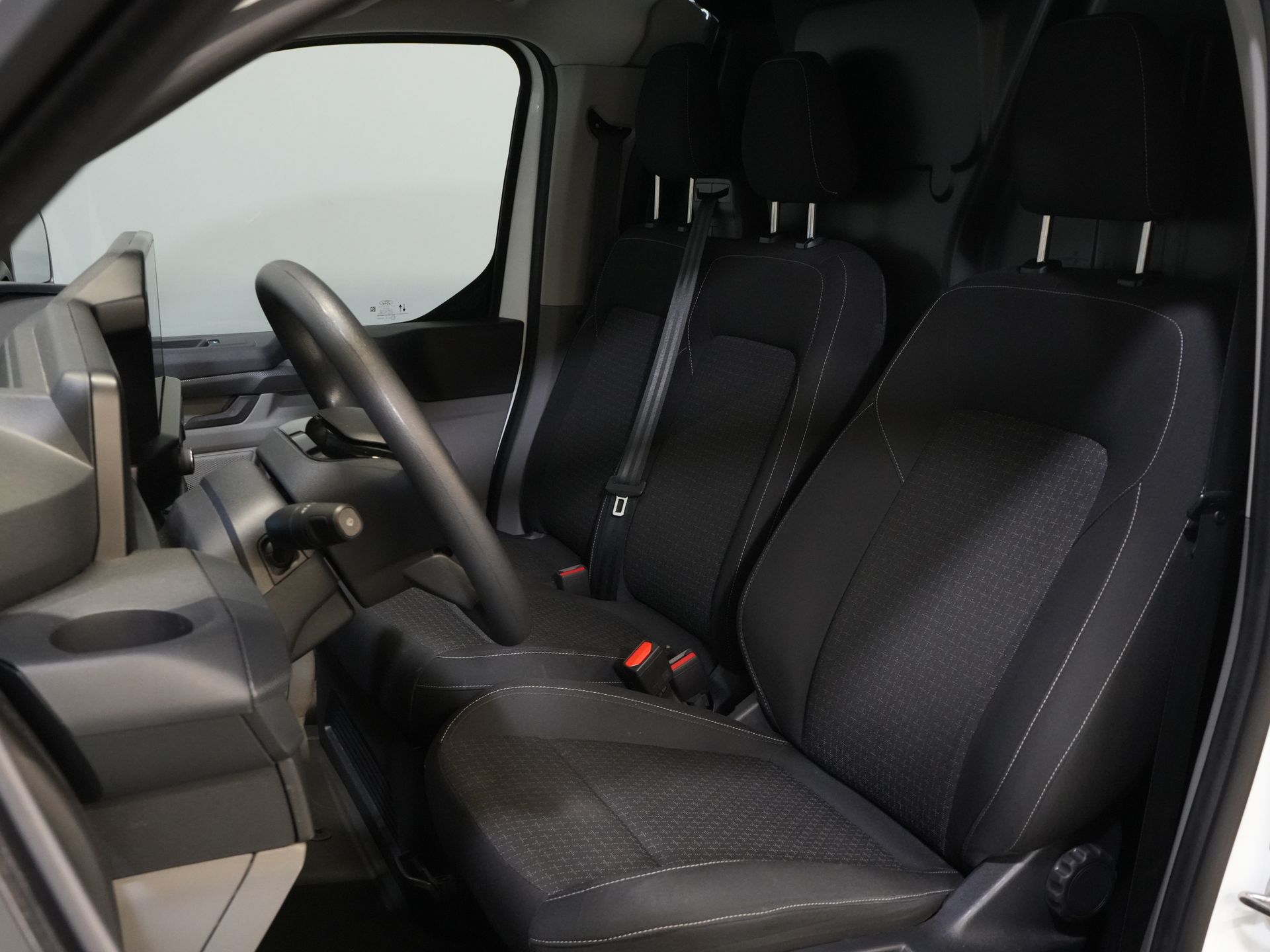 Ford Transit Custom Van 2.0 TDCI 136 к.с. L2 Trend LED/ Carplay/ Камера/ Клімат/ PDC/ Круїз