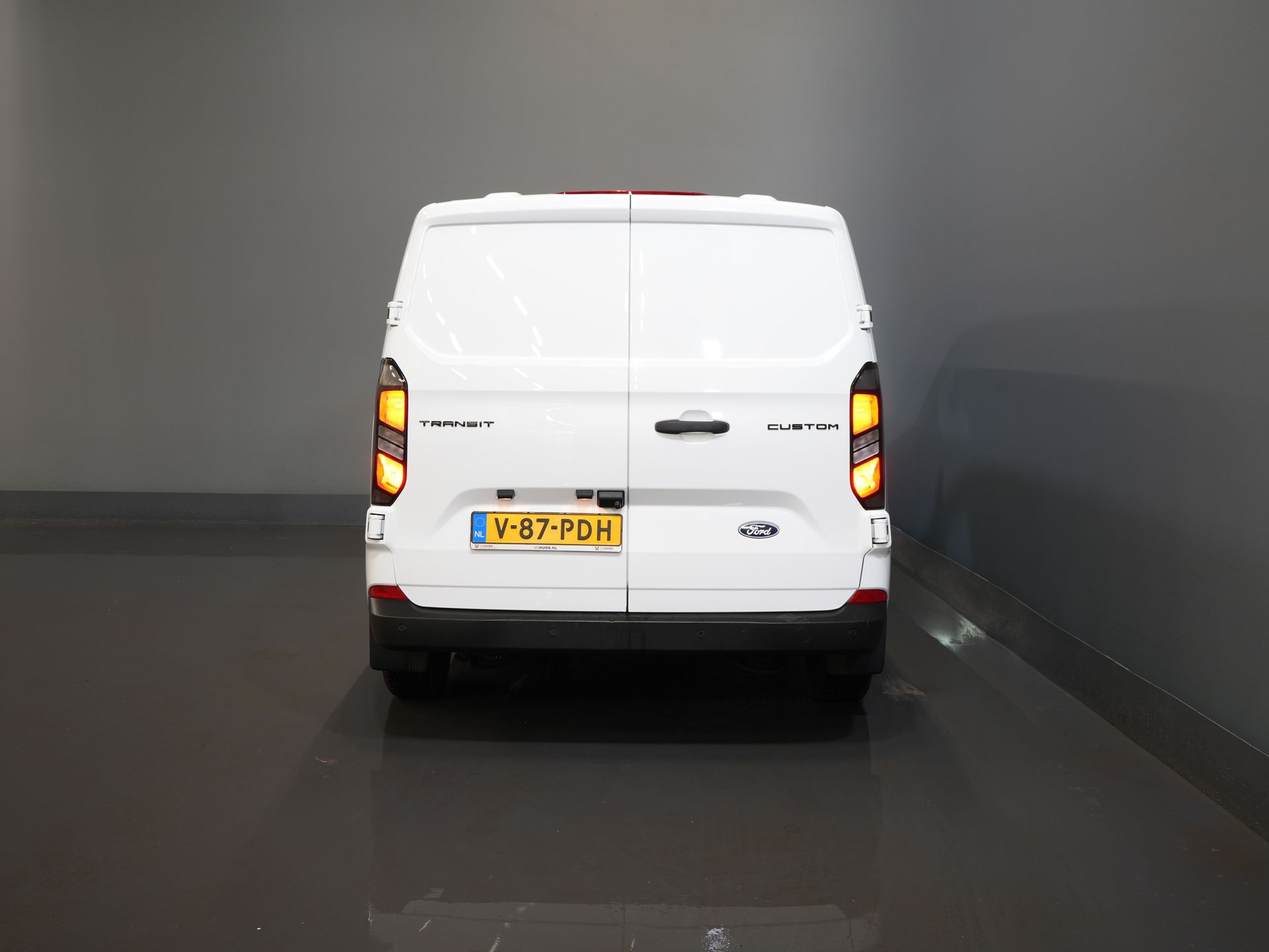 Ford Transit Custom Van 2.0 TDCI 136 к.с. L2 Trend LED/ Carplay/ Камера/ Клімат/ PDC/ Круїз