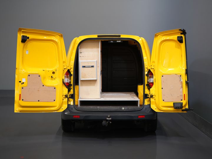 Ford Transit Courier Bestelbus 1.5 TDCI BPM VRIJ! Euro6/ NL Auto/ Dealer Ond./ Airco/ Trekhaak