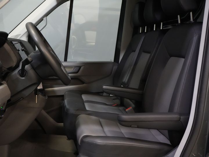 MAN TGE Van 35 2.0 180 hp DSG Aut. L3H3 BPM FREE! Roof rack+Ladder/ Carplay/ Gev.stoel/ Interior/ Camera/ PDC/ Cruise/ Towing hook/ Airco
