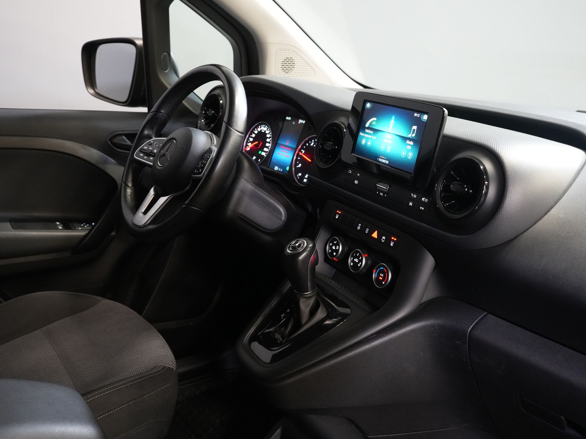Mercedes-Benz Citan Lieferwagen 110 CDI Aut. LED/ Carplay/ Sitzheizung/ Klimaanlage/ Kamera/ 16