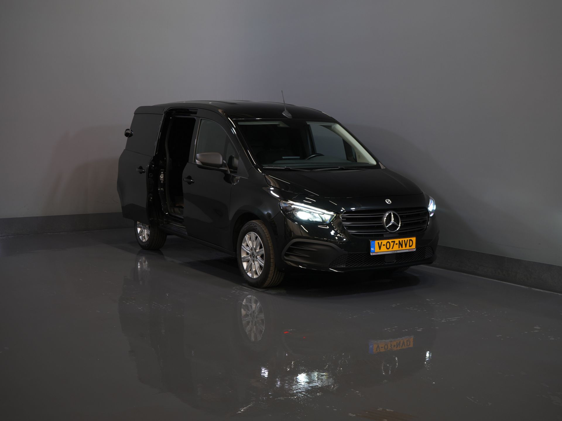 Mercedes-Benz Citan Lieferwagen 110 CDI Aut. LED/ Carplay/ Sitzheizung/ Klimaanlage/ Kamera/ 16