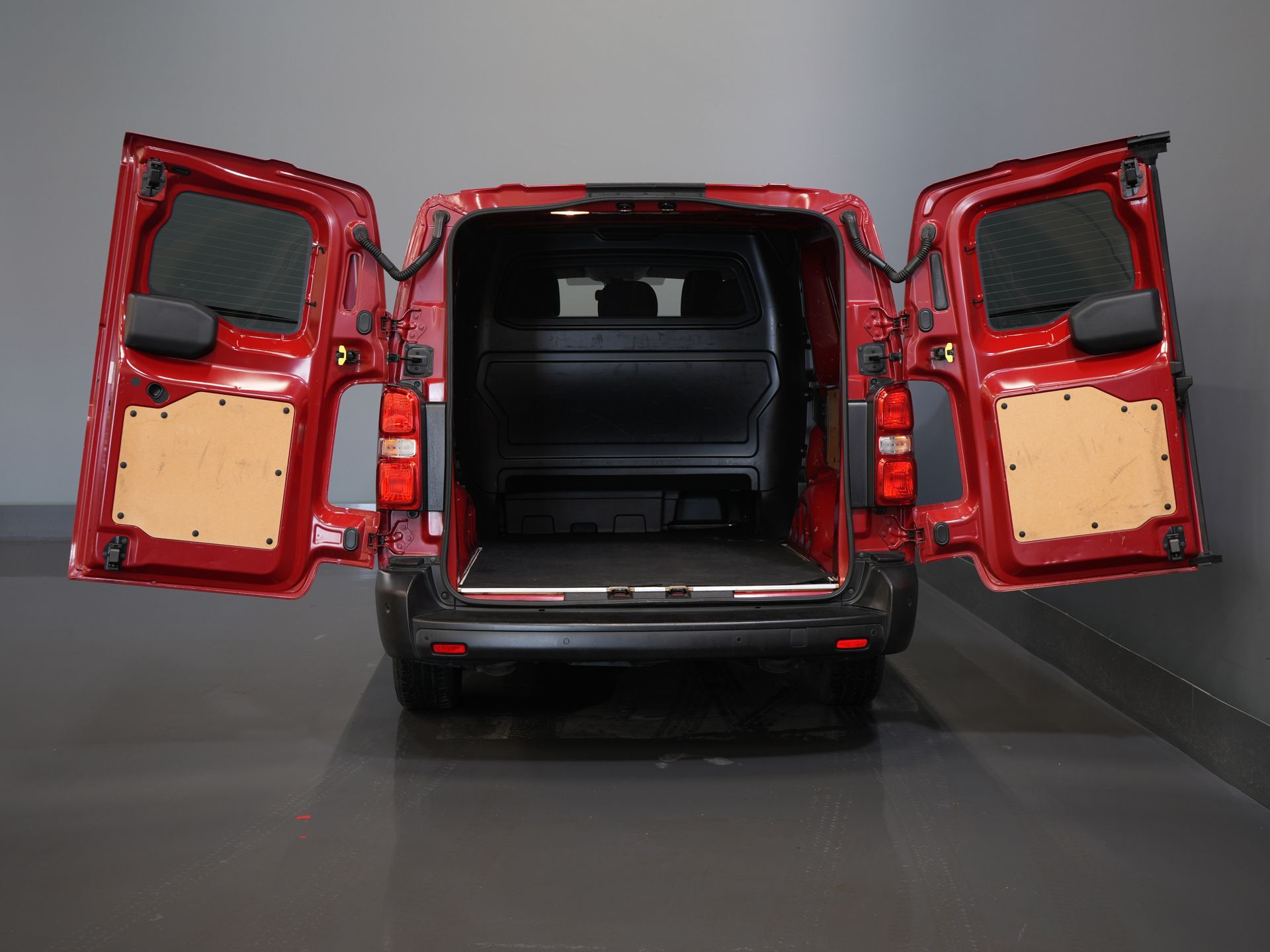 Citroën Jumpy Van 2.0 HDI 120 KM L3 DC Podwójna kabina BPM GRATIS! 2x Drzwi przesuwne/ 2,5t Urządzenie holownicze/ PDC/ Cruise/ Airco