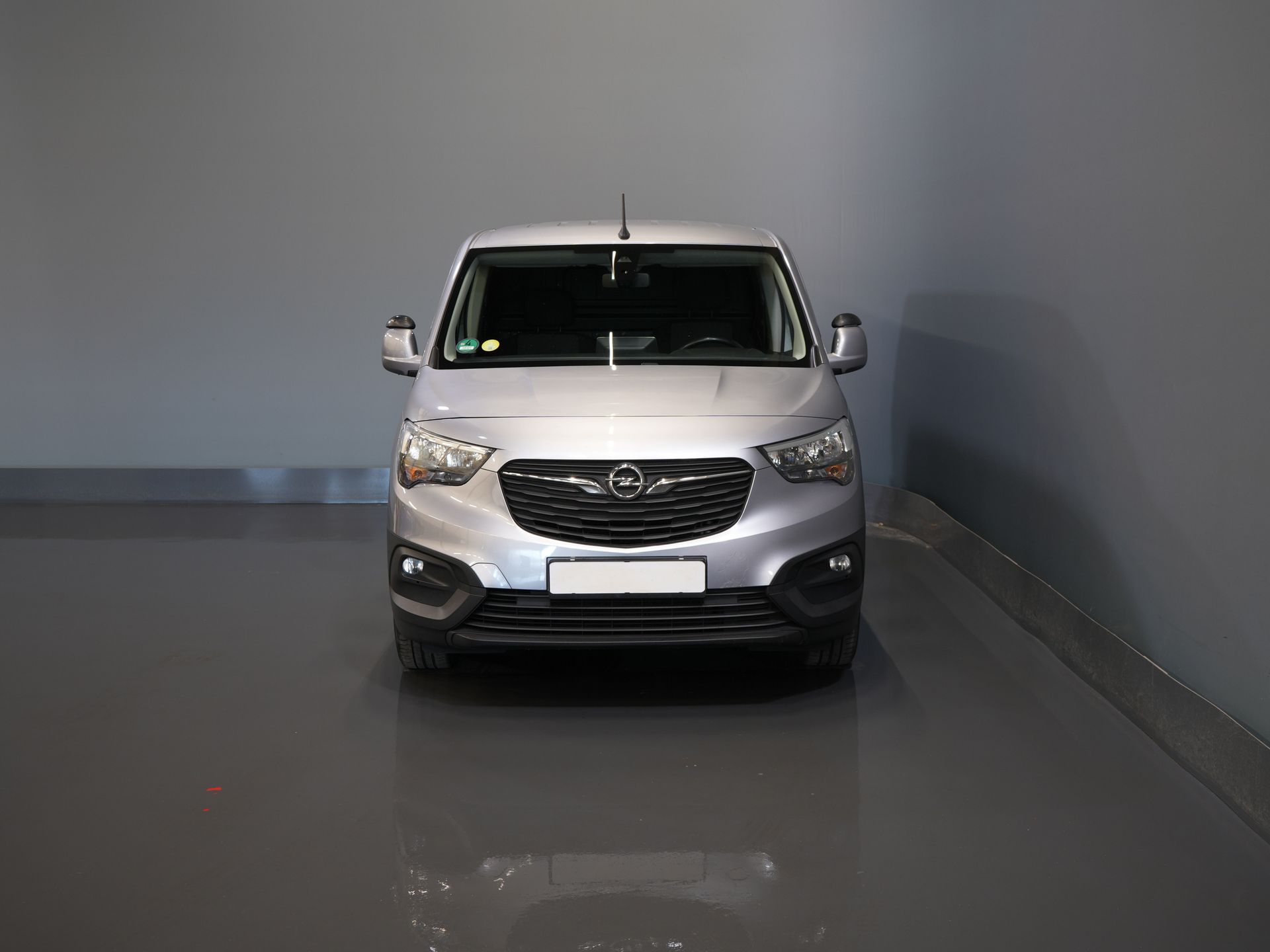 Opel Combo Van 1.5 CDTI 130 hp Aut. L2 BPM FREE! NL Auto/ Navi/ Keyless/ Carplay/ PDC/ Cruise/ Airco/ Anhängerkupplung