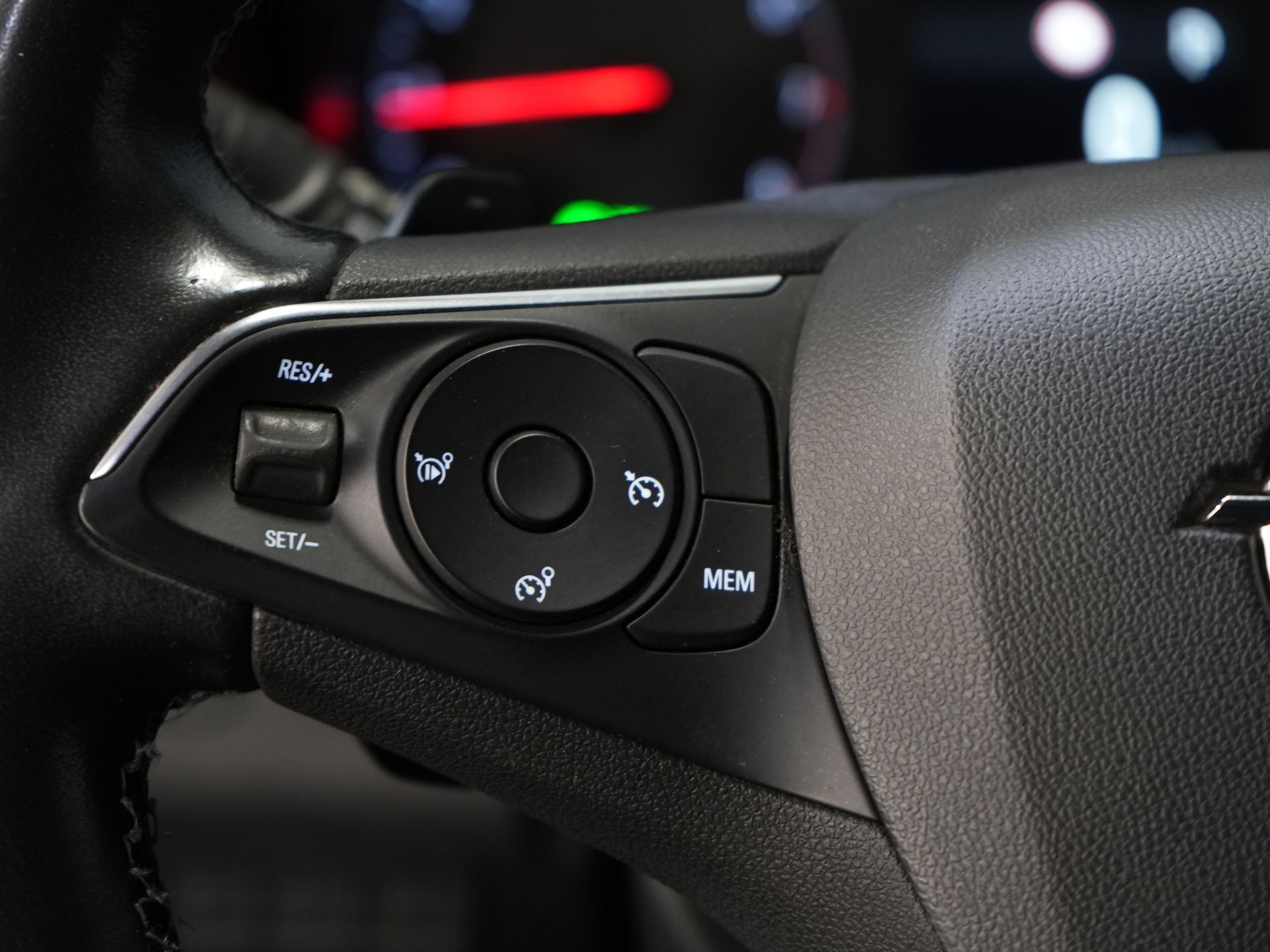 Opel Combo Van 1.5 CDTI 130 hp Aut. L2 BPM FREE! NL Auto/ Navi/ Keyless/ Carplay/ PDC/ Cruise/ Airco/ Anhängerkupplung