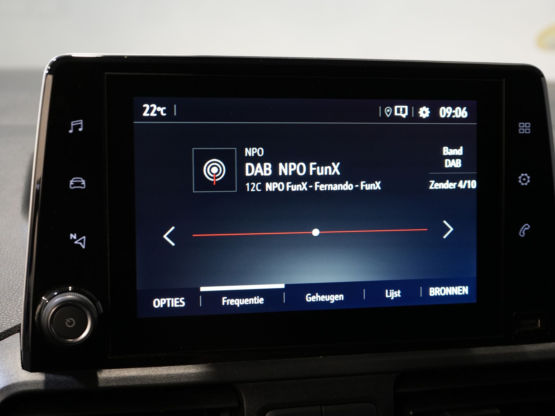 Opel Combo Van 1.5 CDTI 130 hp Aut. L2 BPM FREE! NL Auto/ Navi/ Keyless/ Carplay/ PDC/ Cruise/ Airco/ Anhängerkupplung