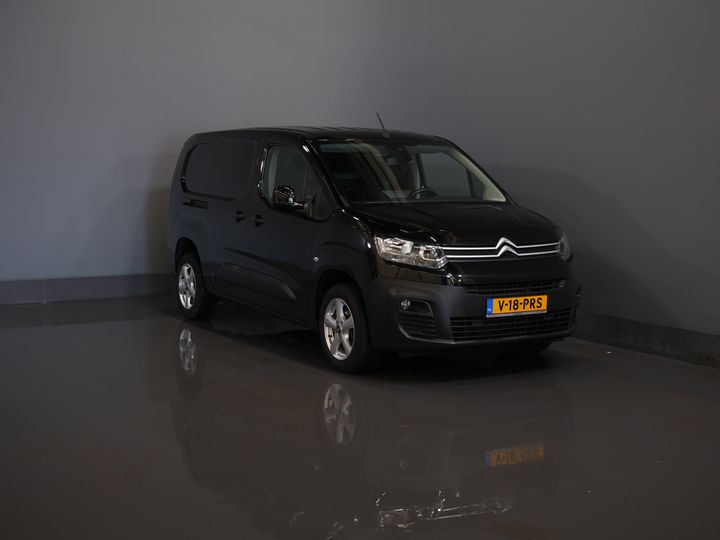 Citroën Berlingo Van 1.5 HDi 130 cv Aut. L2 3 Pers./ Carplay/ Clima/ Videocamera/ Riscaldatore del cavalletto/ Riscaldamento dei sedili/ Gancio di traino/ LMV/ O.H. del concessionario.