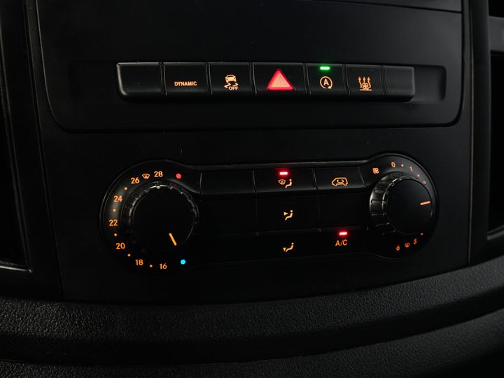 Mercedes-Benz Vito Van 119 CDI Aut. XL L3 LED/ Stand heater/ Seatverw./ Carplay/ Camera/ Towing hook/ PDC/ Cruise