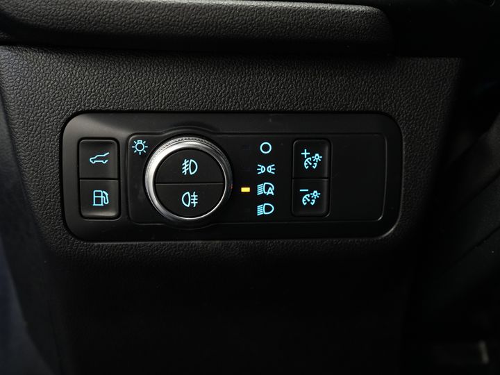 Ford Kuga SUV 2.5 PHEV 225 к.с. ST-Line LED/ Head-Up/ Adapt.cruise/ Підігрів підставки/ Keyless/ Elek.flap/ Stoelverwant/ Steeringverw./ Carplay/ Navi/ Clima