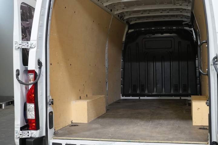 Opel Movano Van 2.3 CDTI 130 KM L4H2 RWD DEMO 2.5t Trekverm./ Airco/ Sidebars
