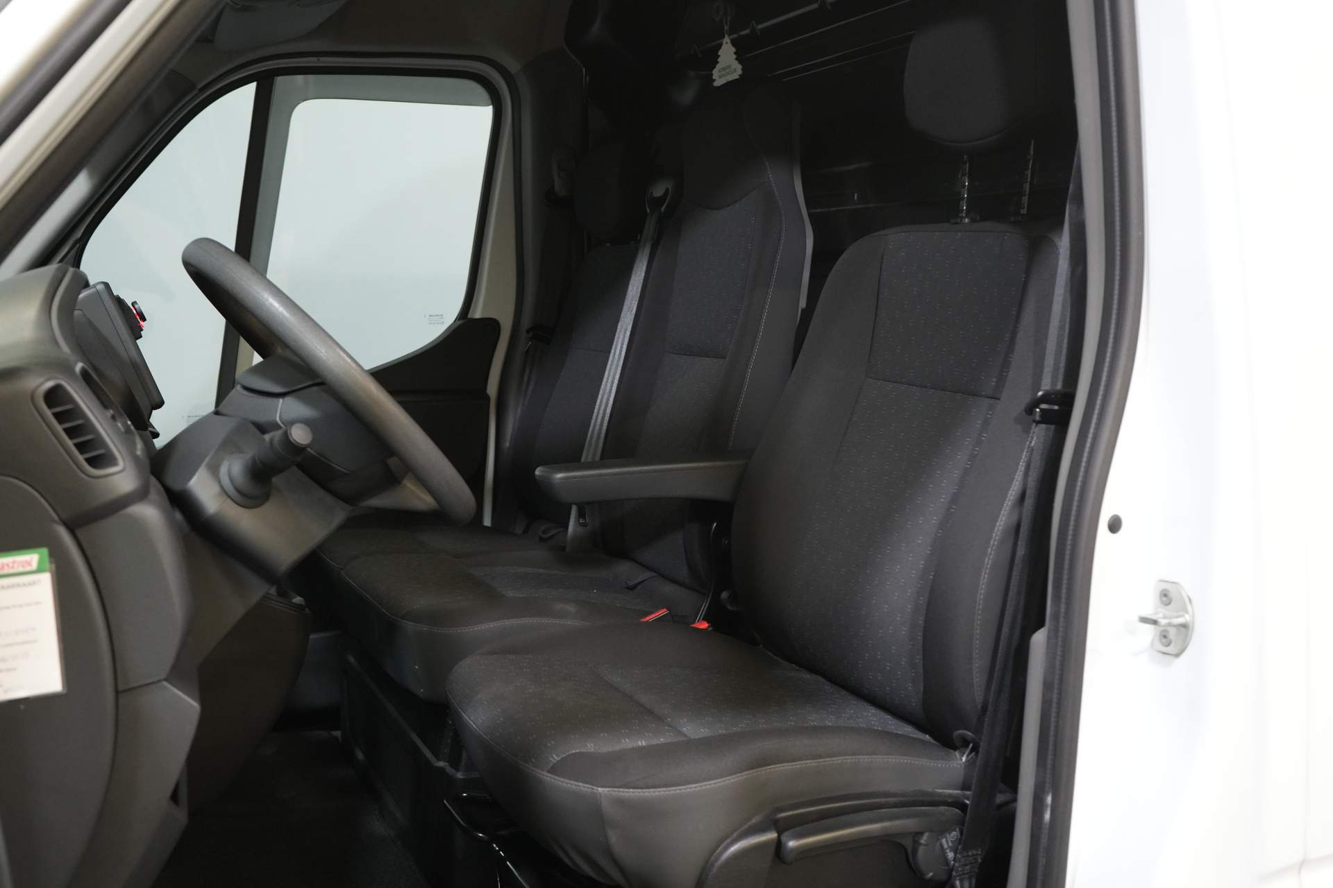 Opel Movano Van 2.3 CDTI 130 KM L4H2 RWD DEMO 2.5t Trekverm./ Airco/ Sidebars