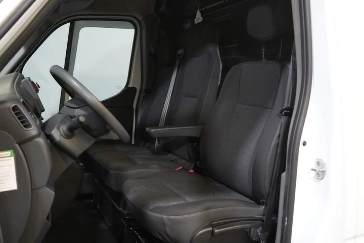 Opel Movano Van 2.3 CDTI 130 KM L4H2 RWD DEMO 2.5t Trekverm./ Airco/ Sidebars