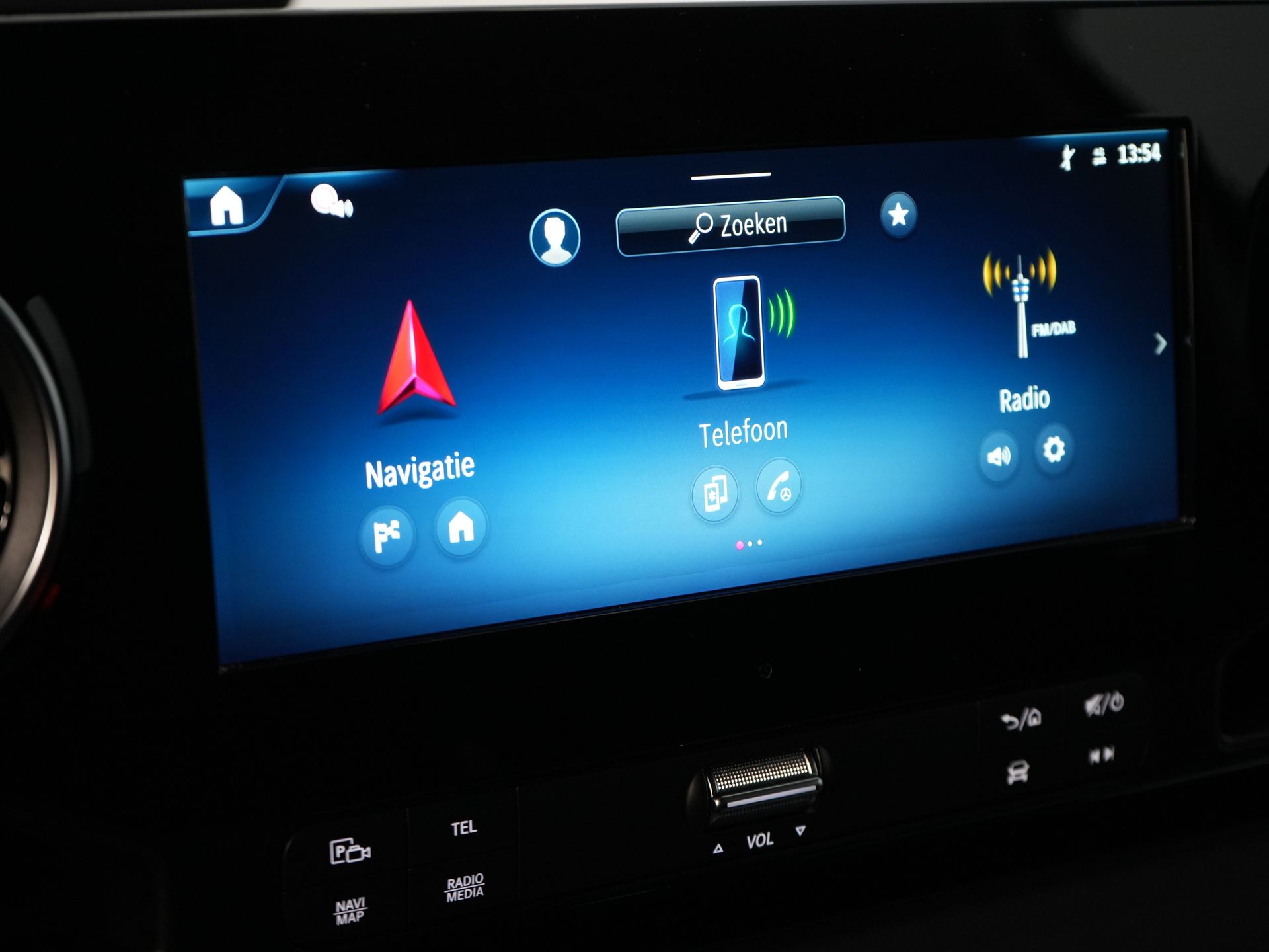 Mercedes-Benz Sprinter Furgoneta 317 1.9 CDI L2H2 Aut. FĂRĂ BPM! Scaun încălzit/ 270 Gr. Uși/ Scaune încălzite/ Navigație/ Cameră/ Cruise control/ Aer condiționat