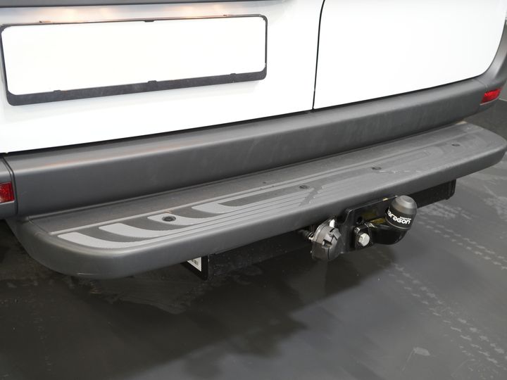 Mercedes-Benz Sprinter Furgoneta 317 1.9 CDI L2H2 Aut. FĂRĂ BPM! Scaun încălzit/ 270 Gr. Uși/ Scaune încălzite/ Navigație/ Cameră/ Cruise control/ Aer condiționat