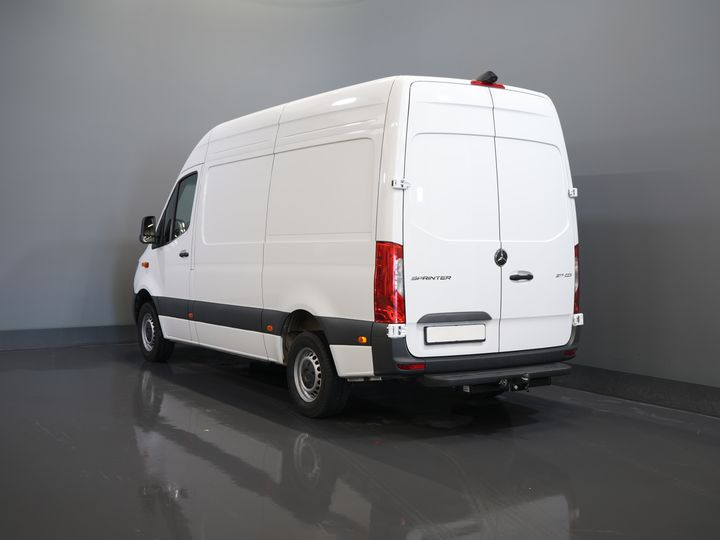 Mercedes-Benz Sprinter Furgoneta 317 1.9 CDI L2H2 Aut. FĂRĂ BPM! Scaun încălzit/ 270 Gr. Uși/ Scaune încălzite/ Navigație/ Cameră/ Cruise control/ Aer condiționat