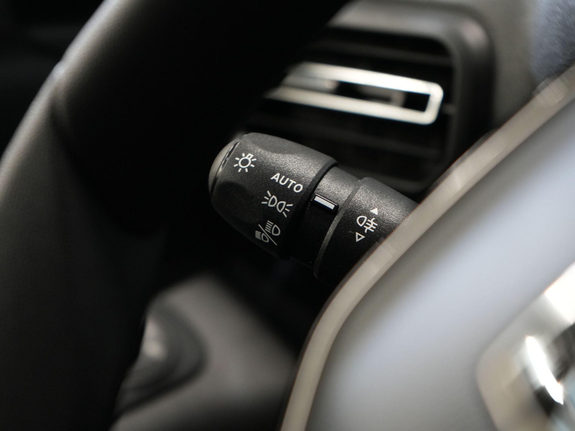 Peugeot Partner Van 1.5 HDi 100 к.с. L2 MARGE ZGAN Virtual Cockpit/ 3перс./ Carplay/ PDC/ Cruise/ Airco
