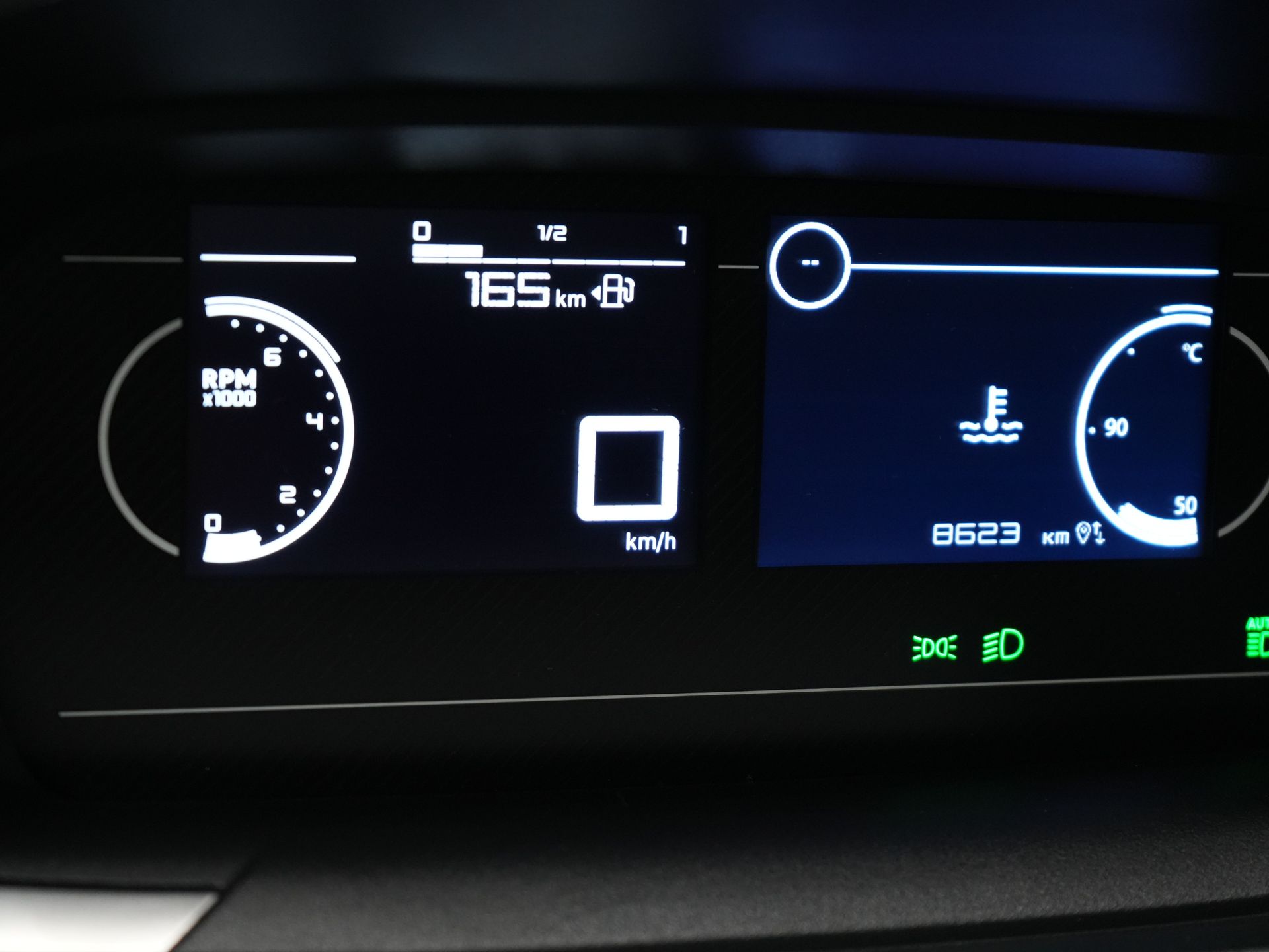 Peugeot Partner Van 1.5 HDi 100 к.с. L2 MARGE ZGAN Virtual Cockpit/ 3перс./ Carplay/ PDC/ Cruise/ Airco
