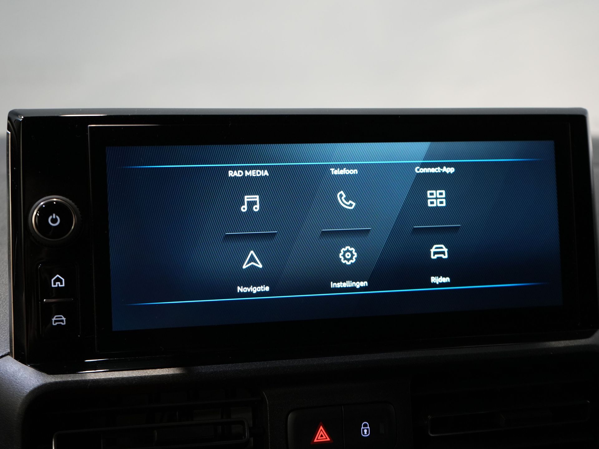 Peugeot Partner Van 1.5 HDi 100 к.с. L2 MARGE ZGAN Virtual Cockpit/ 3перс./ Carplay/ PDC/ Cruise/ Airco