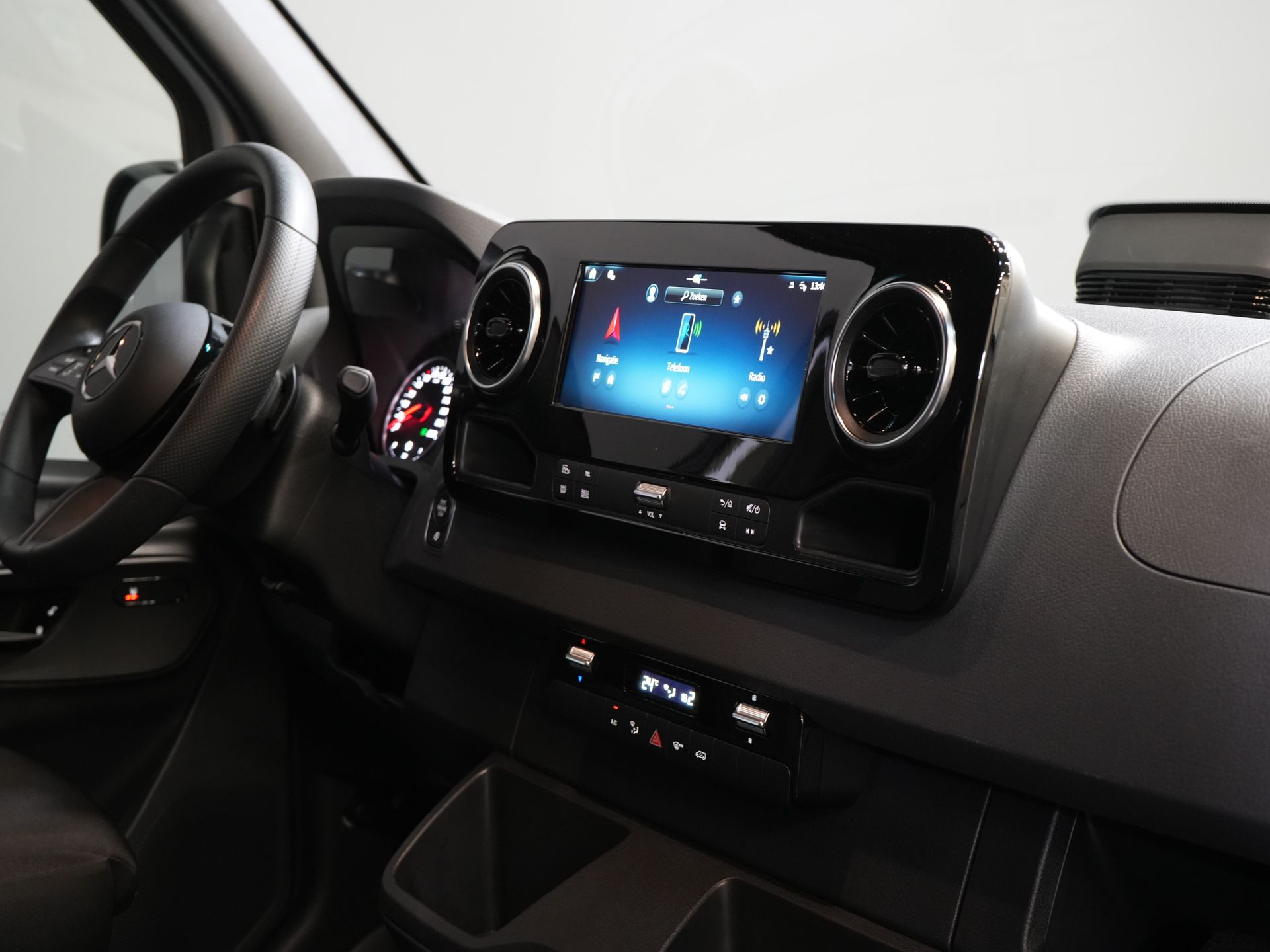 Mercedes-Benz Sprinter Фургон 317 Aut. L2H2 Без ПДВ! LED/ 270 Gr.Двері/ Посилене сидіння/ Підігрів сидінь/ Навігація/ Камера/ PDC/ Обшивка/ Круїз-контроль