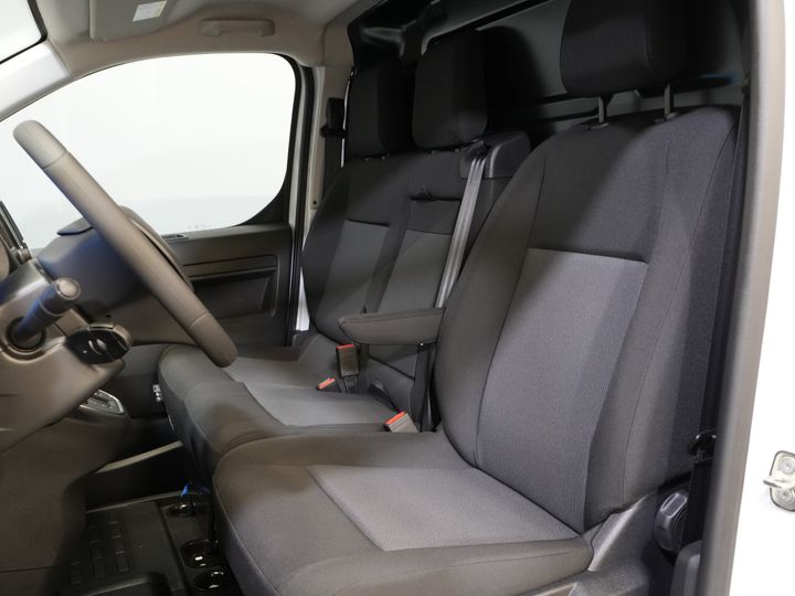 Citroën ë-Jumpy Fourgon L2 75 kWh 330 km WLTP Chargeur rapide/ 3 pers./ Carplay/ Caméra/ PDC/ Régulateur de vitesse/ Climatisation