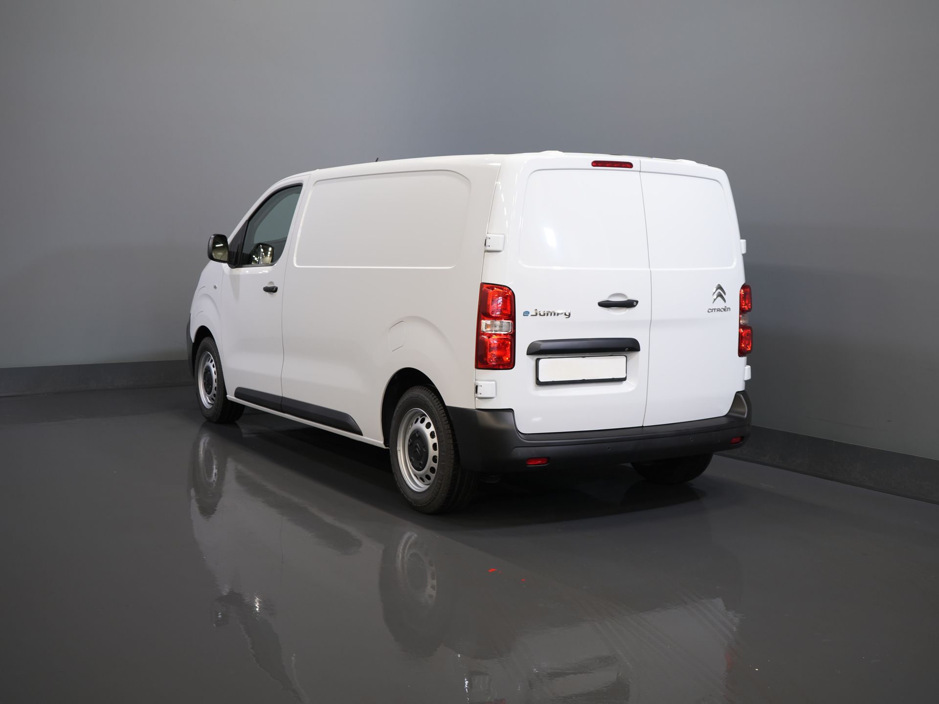 Citroën ë-Jumpy Fourgon L2 75 kWh 330 km WLTP Chargeur rapide/ 3 pers./ Carplay/ Caméra/ PDC/ Régulateur de vitesse/ Climatisation