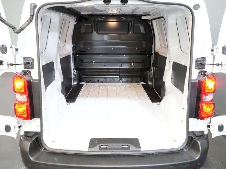 Citroën ë-Jumpy Fourgon L2 75 kWh 330 km WLTP Chargeur rapide/ 3 pers./ Carplay/ Caméra/ PDC/ Régulateur de vitesse/ Climatisation