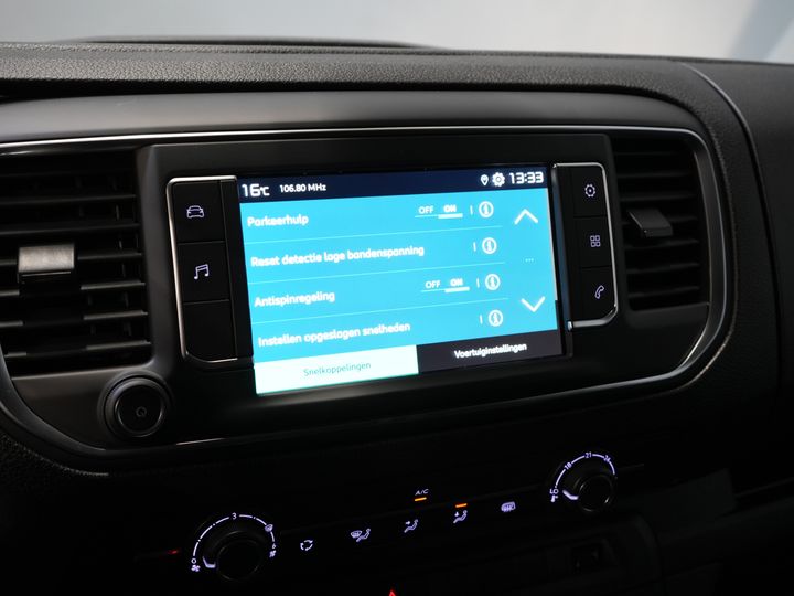 Citroën ë-Jumpy Fourgon L2 75 kWh 330 km WLTP Chargeur rapide/ 3 pers./ Carplay/ Caméra/ PDC/ Régulateur de vitesse/ Climatisation