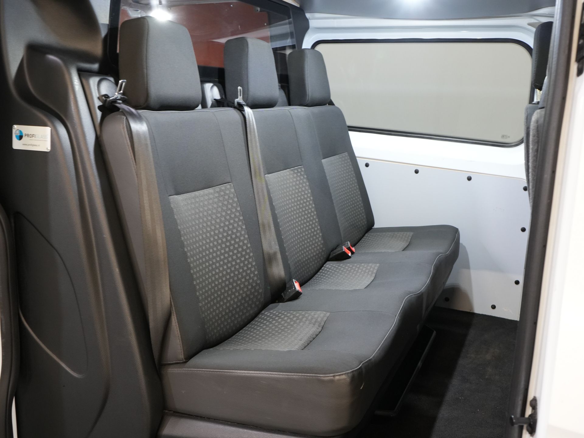 Ford Transit Custom Van 340 2.0 TDCI 130 hp L2 Double Cab DC BPM FREE! 6 Pers./ 2.8t Trekverm./ PDC/ Cruise/ Towbar/ Airco