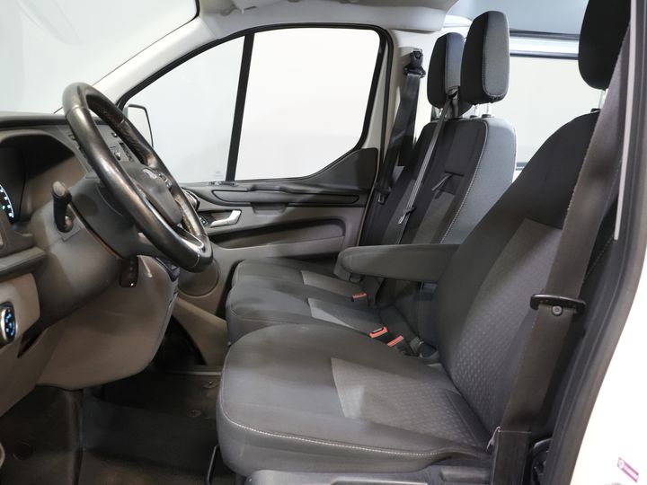 Ford Transit Custom Van 340 2.0 TDCI 130 hp L2 Double Cab DC BPM FREE! 6 Pers./ 2.8t Trekverm./ PDC/ Cruise/ Towbar/ Airco