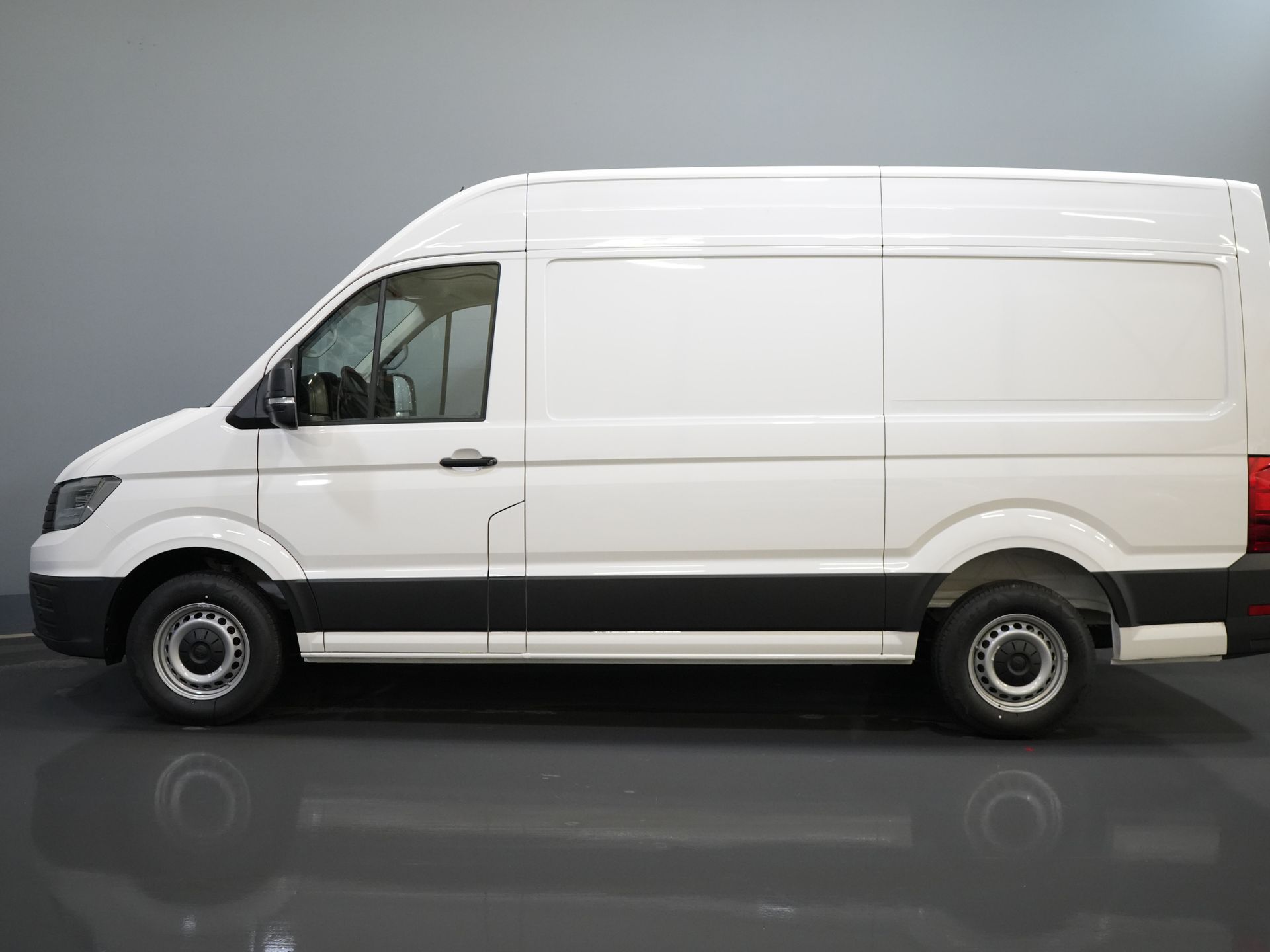 Volkswagen Crafter Van 35 2.0 TDI 140 к.с. DSG Aut. L3H3 BPM БЕЗКОШТОВНО! LED / Віртуальна кабіна / Камера / Круїз / Carplay / Gev.Stoel